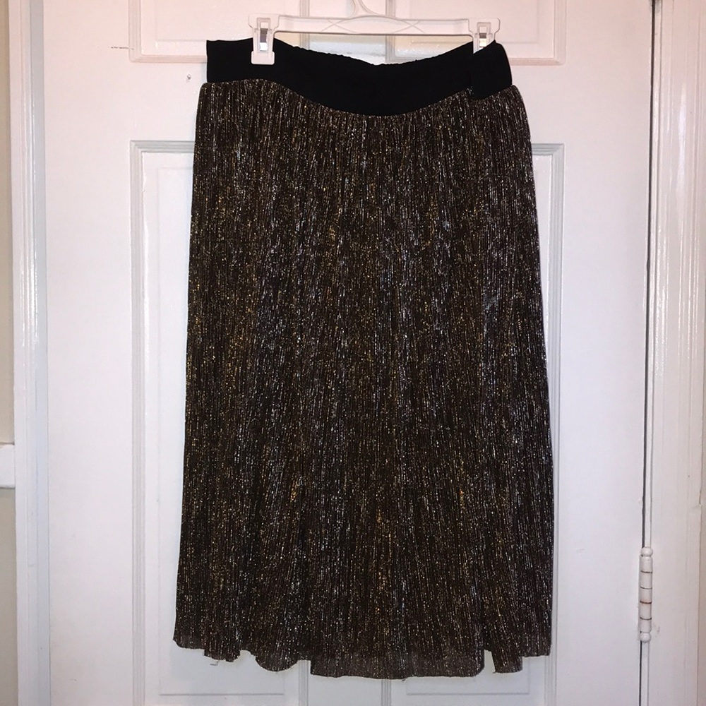 Metallic skirt